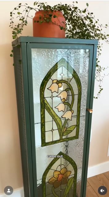 Create a Transparent Stained-Glass Effect Create a Transparent Stained-Glass Effect