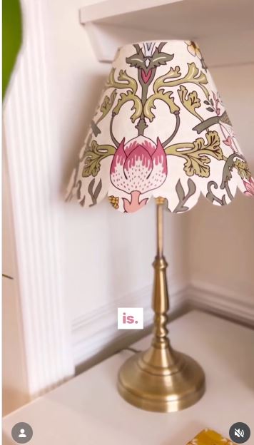 Rebuild an Old Frame With Wallpaper and a Scalloped Edge