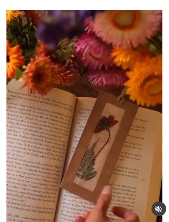 Preserve Pressed Flowers in a Tea-Bag Bookmark