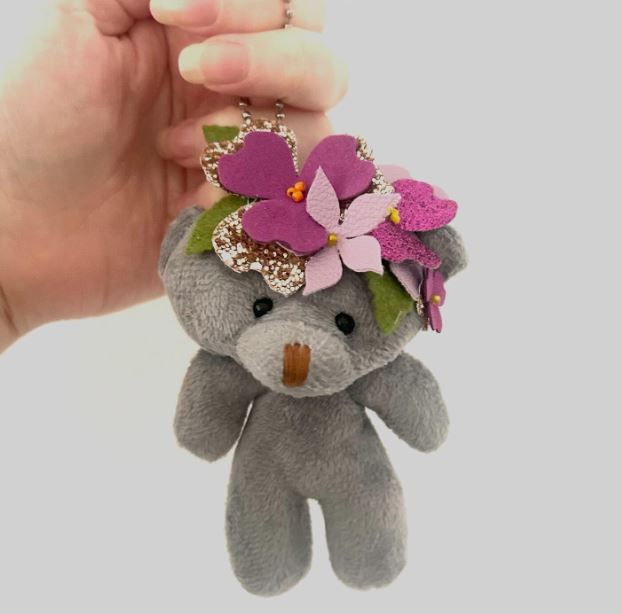 Add a Small Pocket and Clip to Make a Teddy Keychain