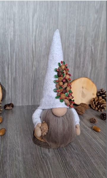 Create a Woodland Gnome with a Naturally Decorated Hat Create a Woodland Gnome with a Naturally Decorated Hat
