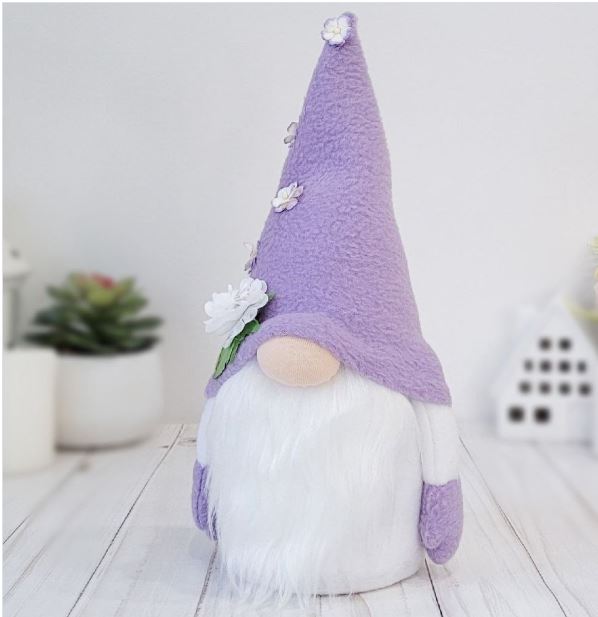 Make a Lavender Floral Gnome from Fleece Make a Lavender Floral Gnome from Fleece