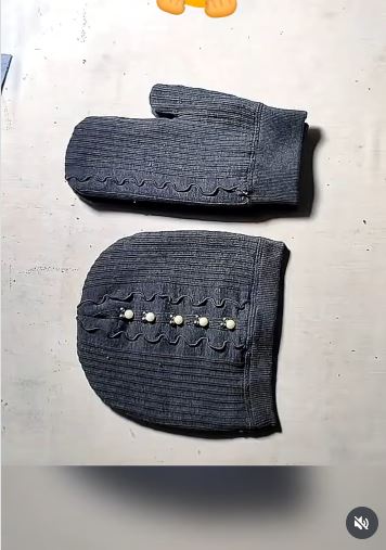 Sew Soft Mittens From the Leg Panels