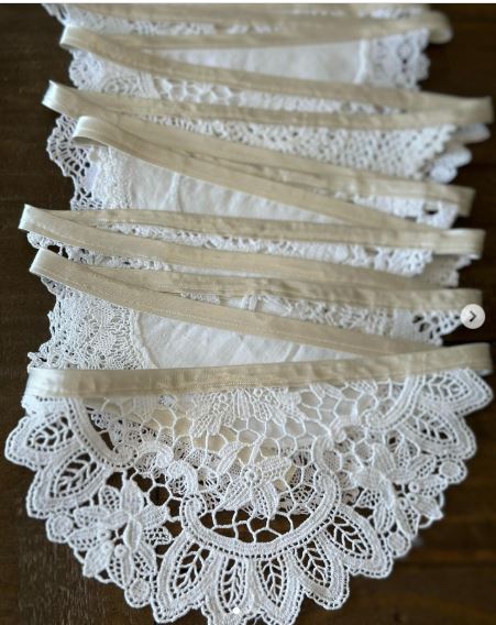 Join Assorted Doilies Into a Decorative Garland