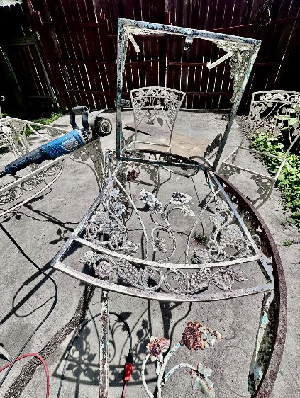 Restore a Rusted Vintage Wrought-Iron Patio Set Restore a Rusted Vintage Wrought-Iron Patio Set